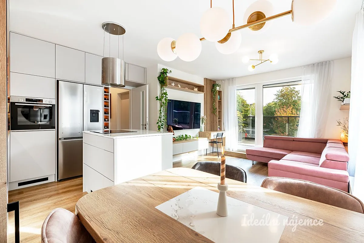 Pronájem bytu 3+kk 70 m²