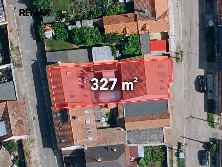 Haus zum Kauf, 244 m² (1 von 23)