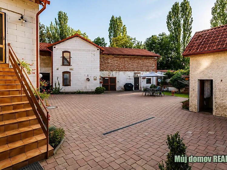 Будинок в оренду, 1 300 м² (25 з 29)
