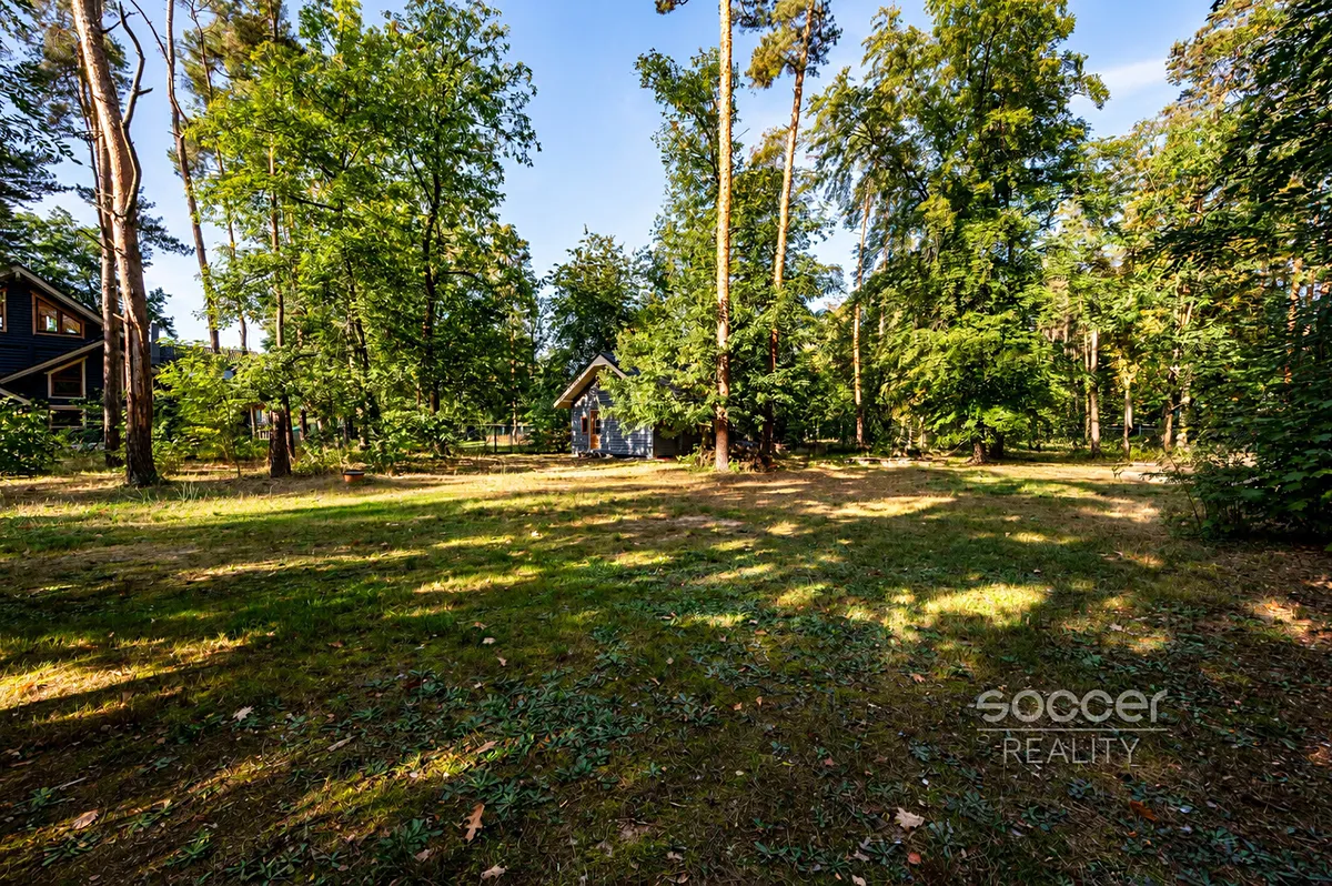 Prodej stavebního pozemku 1300 m²