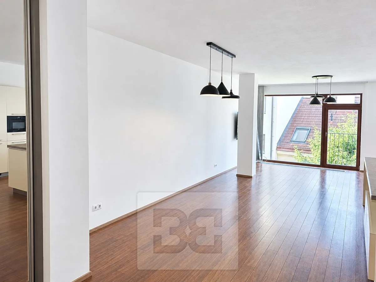 Pronájem bytu 3+kk 138 m²