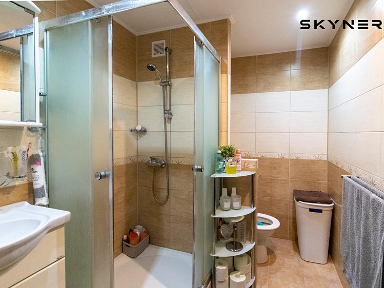 Квартира 1+kk в оренду, 32 м² (4 з 6)