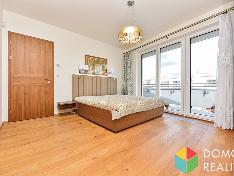 Квартира 4+kk на продаж, 118 м² (25 з 38)