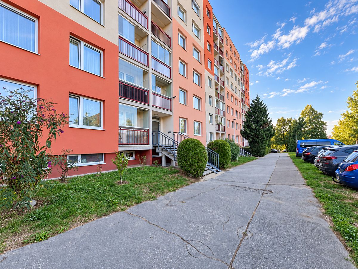 Prodej bytu 3+1 63 m², Praha – fotka 1 z 3