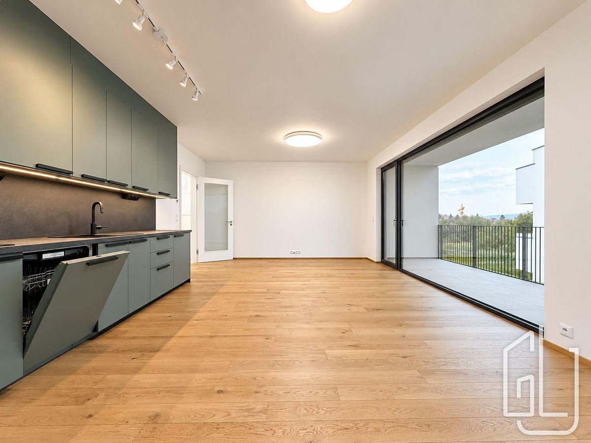 Pronájem bytu 3+kk 100 m²