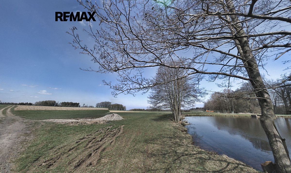 Prodej pole 9548 m², Hošťalovice – fotka 1 z 3