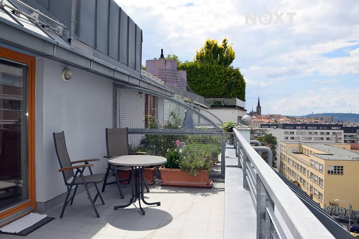 Pronájem bytu 2+kk 68 m²