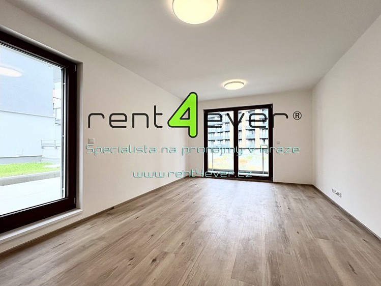 Pronájem bytu 2+kk, 59 m² (5 z 25)
