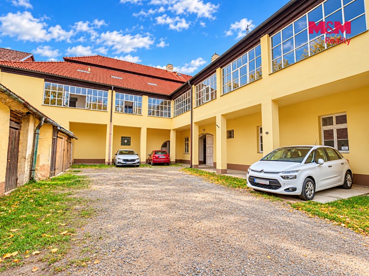 Комерційне приміщення на продаж, 778 м² (28 з 30)