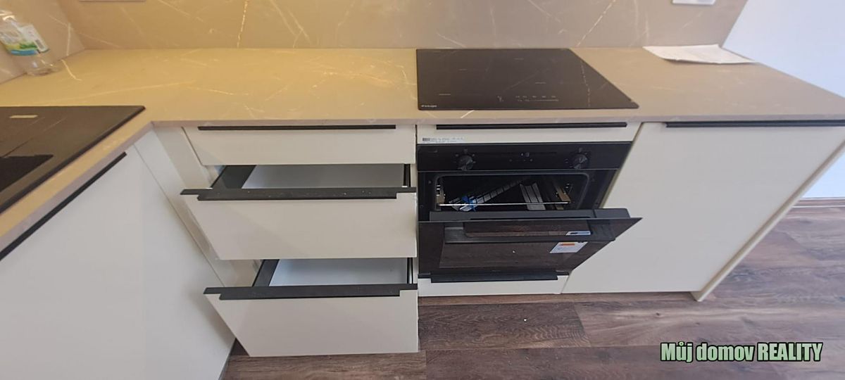 Pronájem bytu 3+kk 64 m², Praha – fotka 1 z 3
