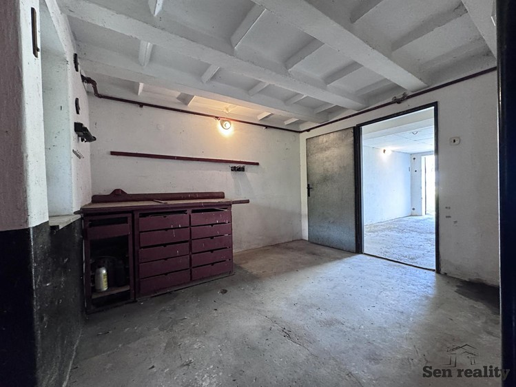 Prodej domu, 180 m² (24 z 41)