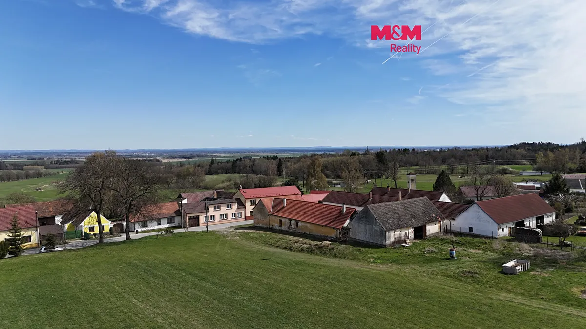 Prodej rodinného domu 768 m², pozemek 394 m²