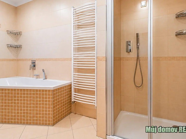 Будинок в оренду, 1 300 м² (13 з 29)