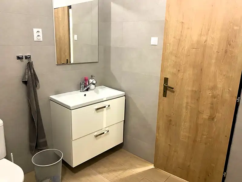 Pronájem obchodního prostoru 60 m², Slaný – náhled fotky 2