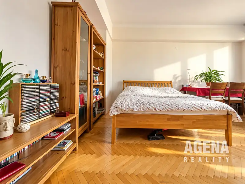 Prodej bytu 3+1 80 m², Praha – náhled fotky 3