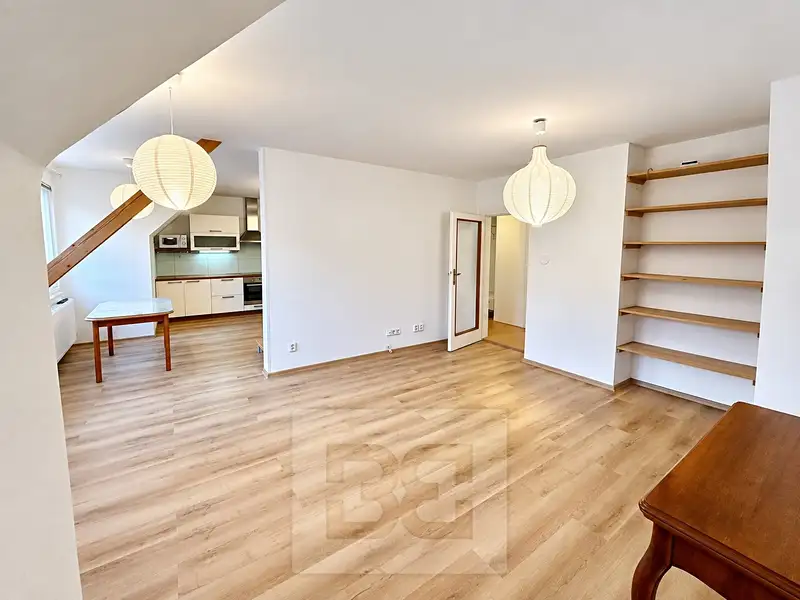 Pronájem bytu 4+kk 99 m², Praha – náhled fotky 2