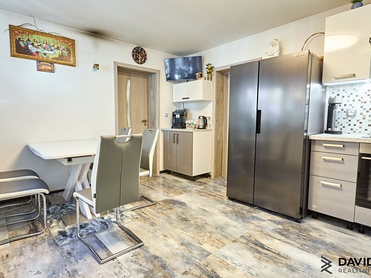 Prodej domu, 185 m² (8 z 24)