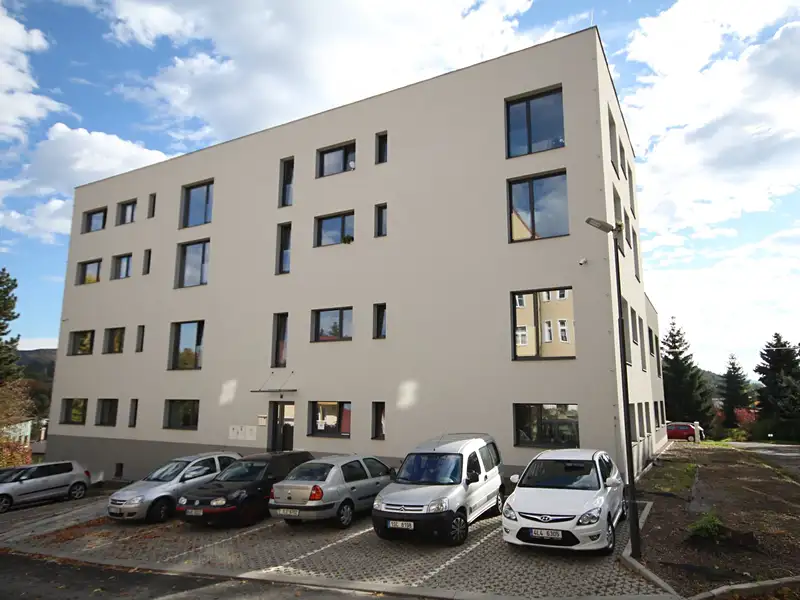Pronájem bytu 1+kk 29 m², Liberec – náhled fotky 1