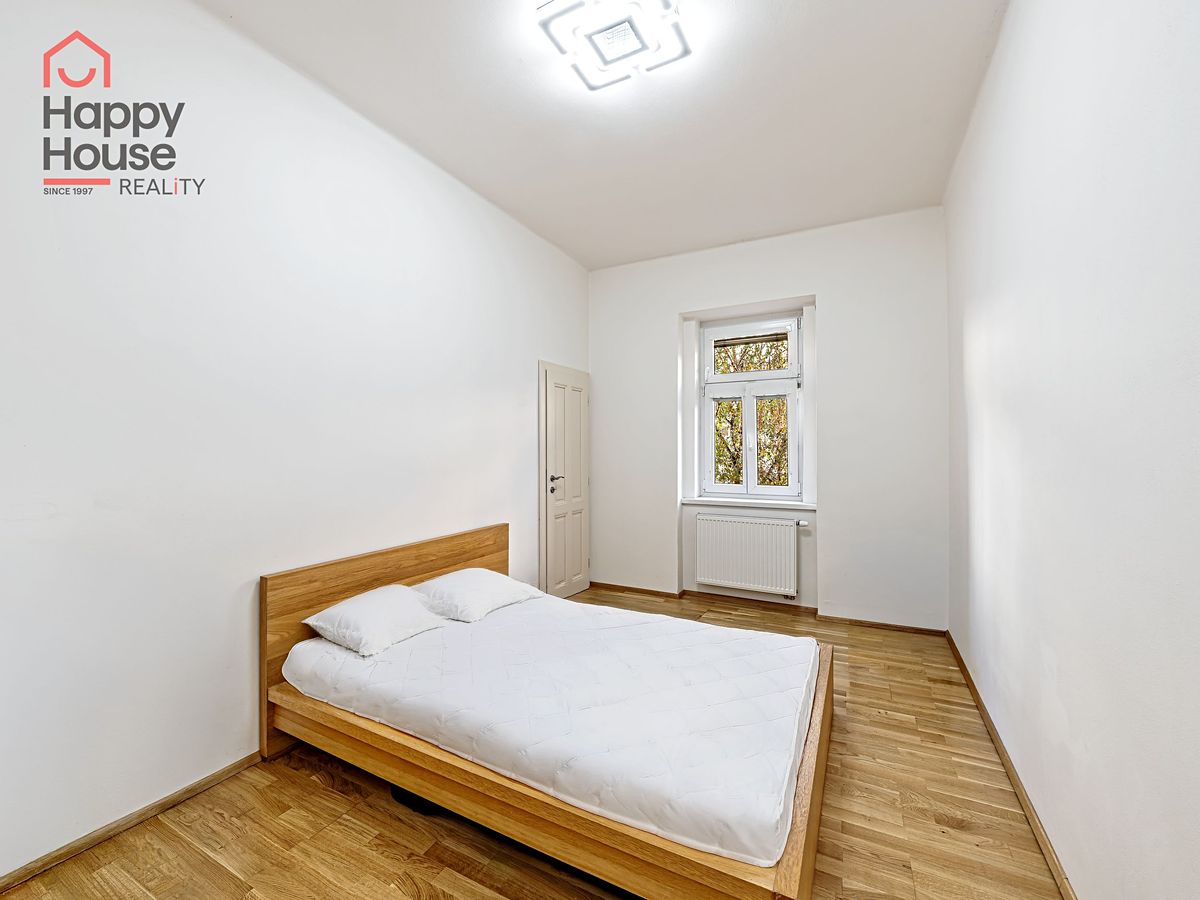 Pronájem bytu 2+kk 42 m² – fotografie 4