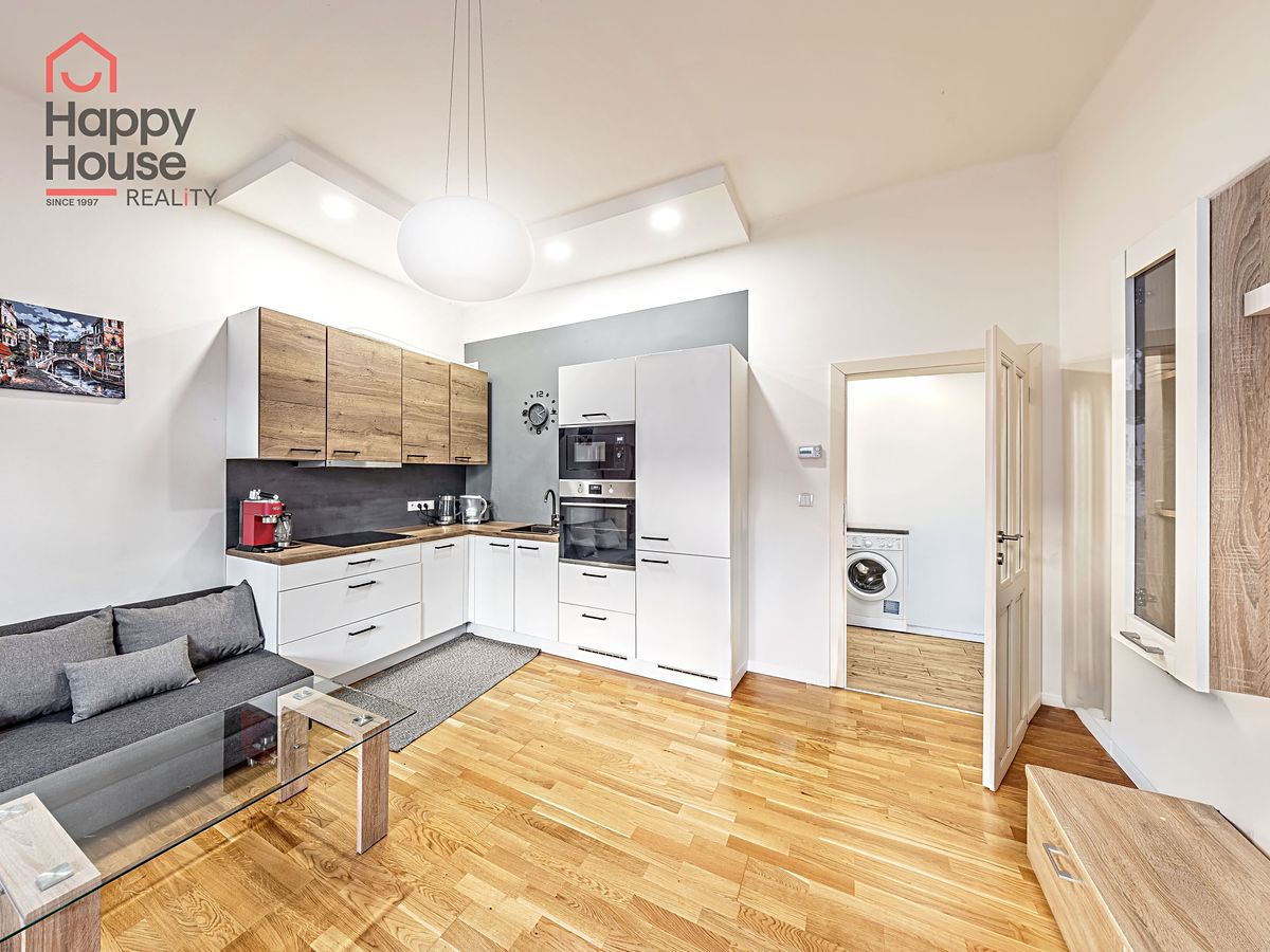 Pronájem bytu 2+kk 42 m² – fotografie 2