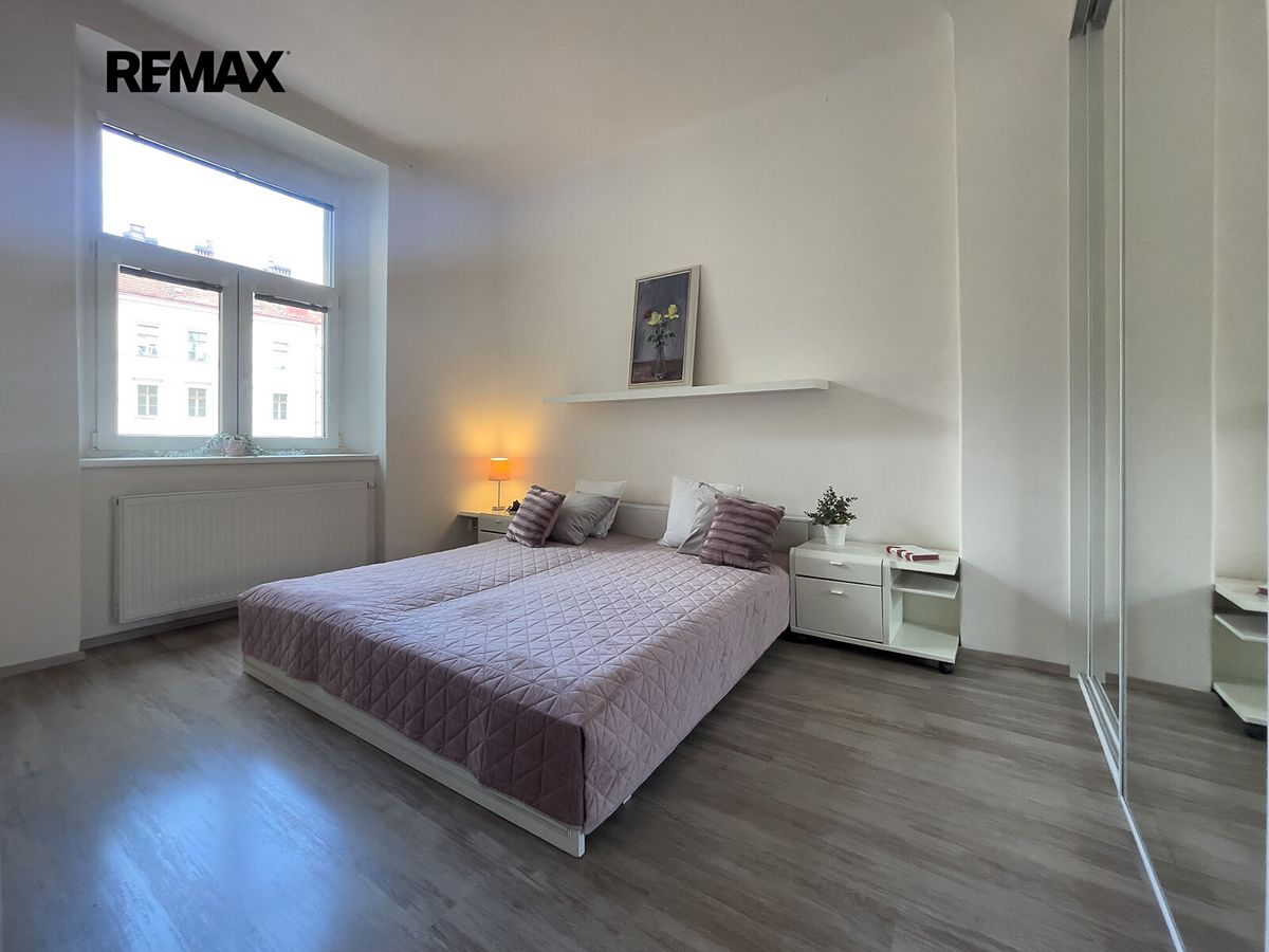 Pronájem bytu 2+kk 51 m² – fotografie 3