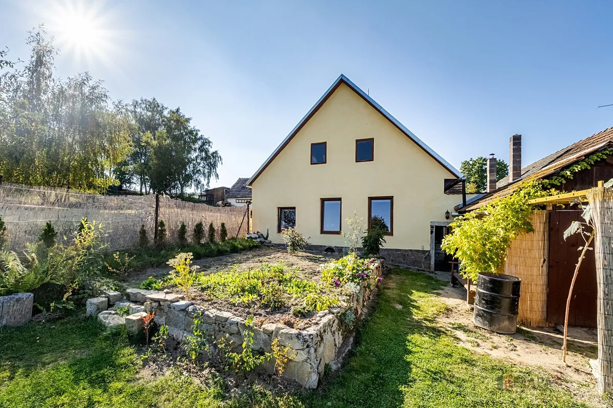 Prodej rodinného domu 73 m², pozemek 456 m²