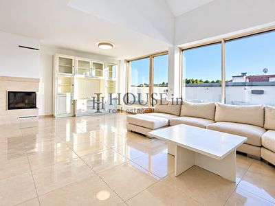 Pronájem bytu 3+kk 137 m²