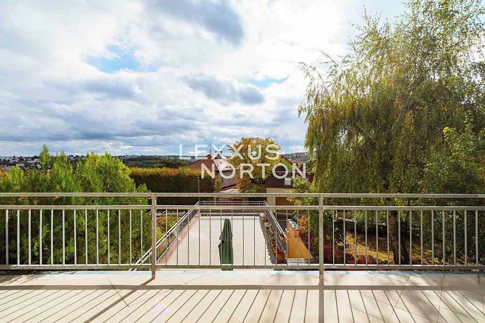 Pronájem bytu 1+kk 35 m² – fotografie 3
