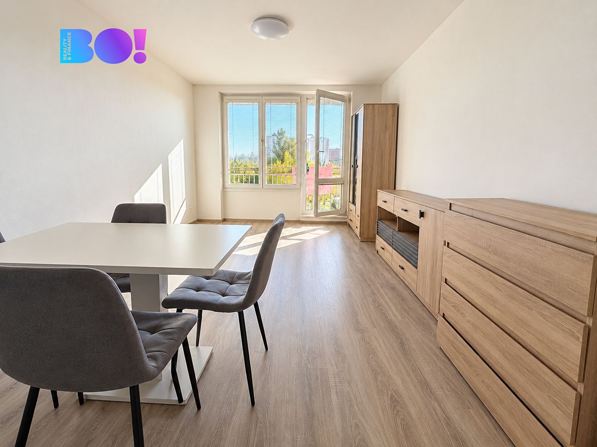 Pronájem bytu 1+kk 27 m² – fotografie 2