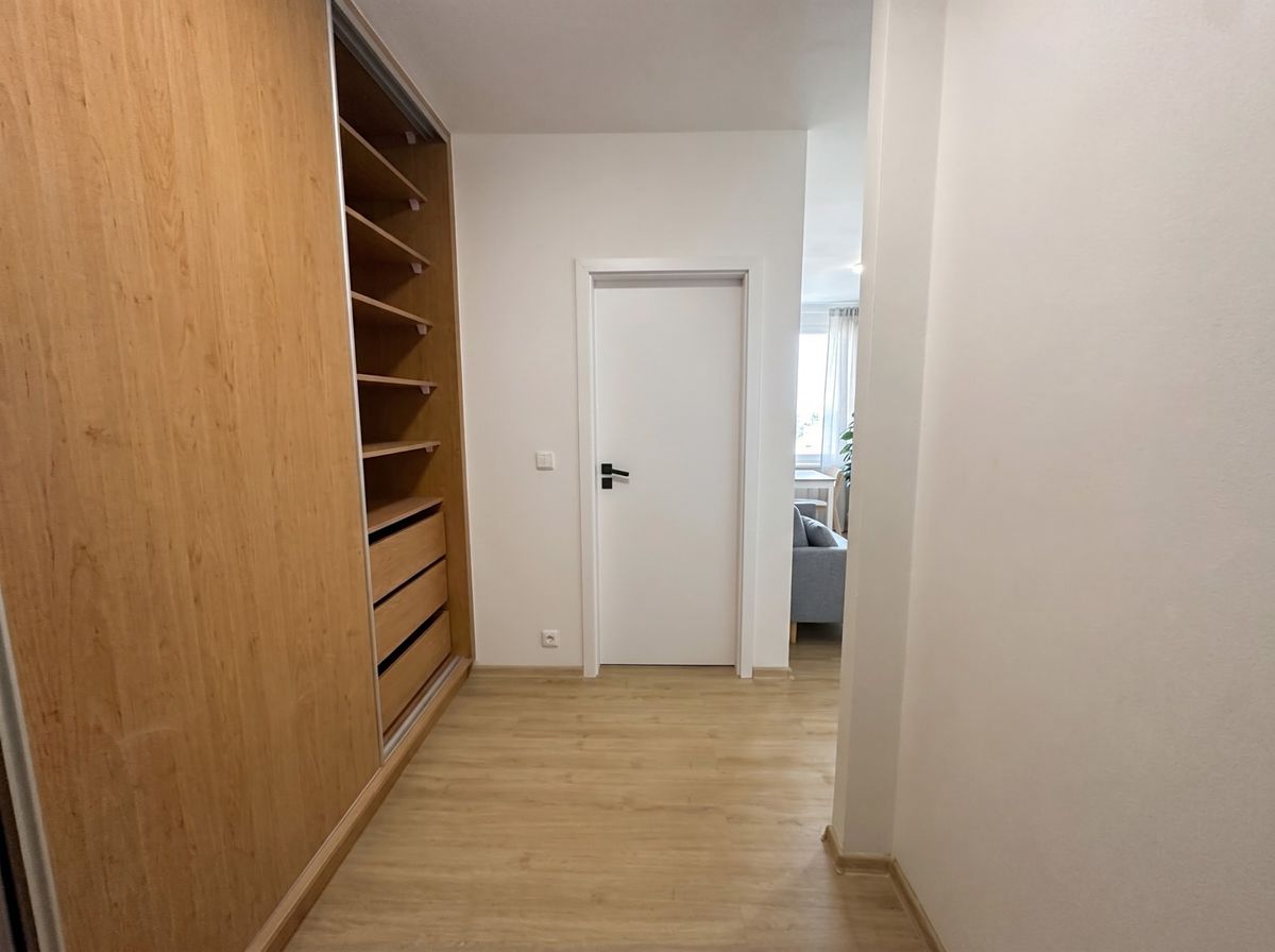 Pronájem bytu 2+kk 33 m² – fotografie 4