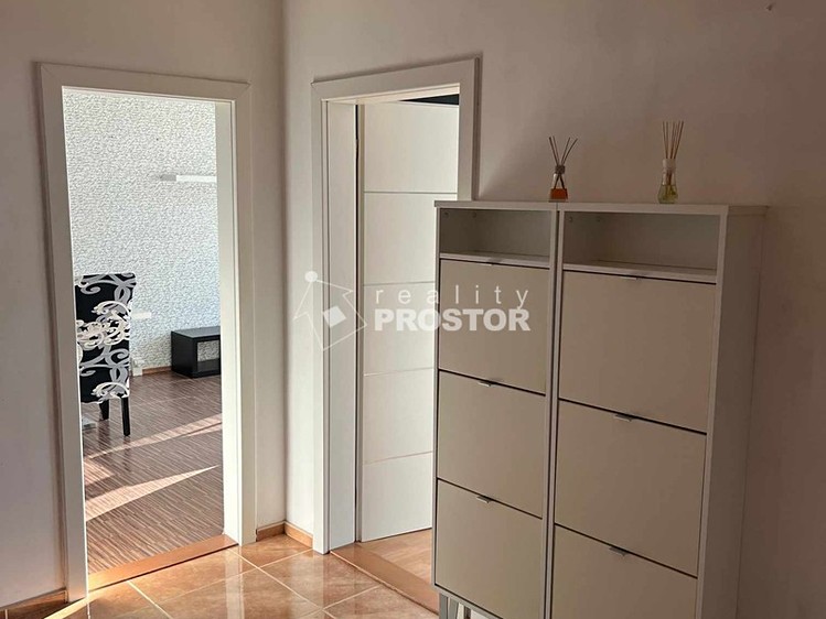 The 4+1 flat for rent, 82 m² (21 of 24)
