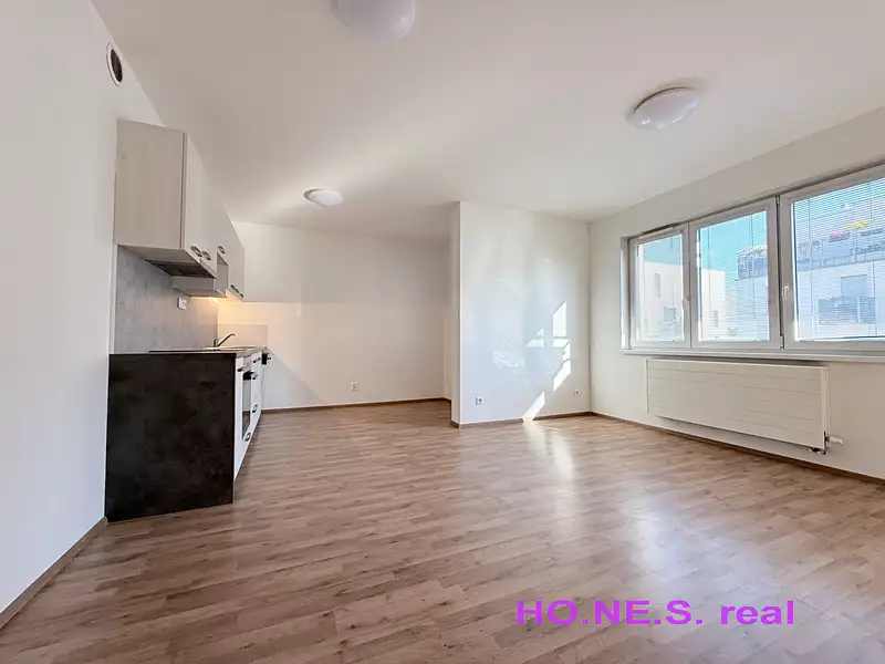 Pronájem bytu 2+kk 57 m², Olomouc – náhled fotky 1