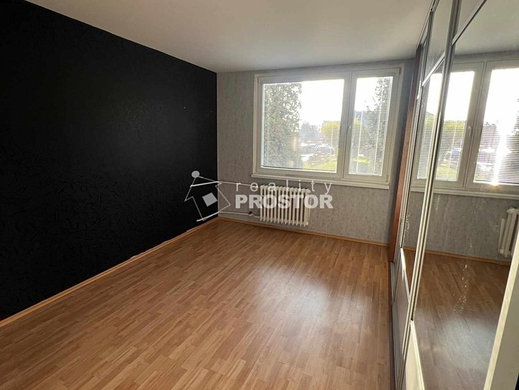 The 4+1 flat for rent, 82 m² (17 of 24)