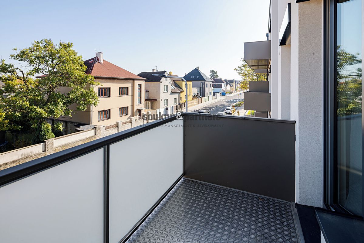 Pronájem bytu 2+kk 52 m² – fotografie 2