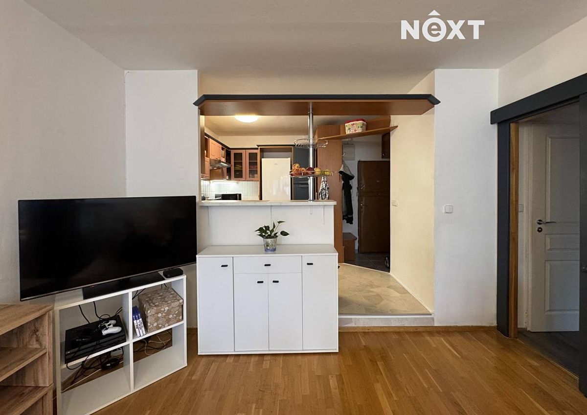 Pronájem bytu 2+kk 54 m² – fotografie 3