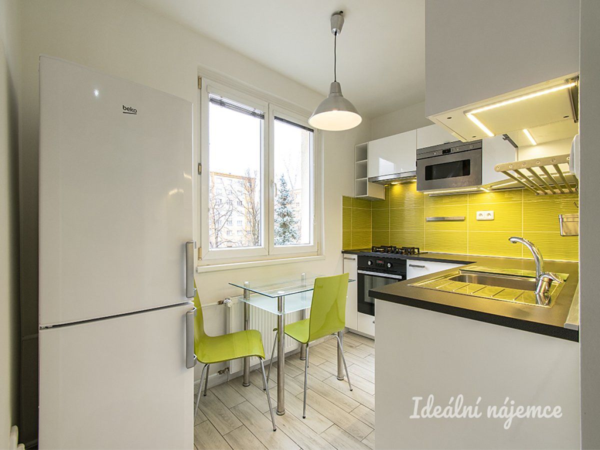 Pronájem bytu 2+1 54 m² – fotografie 2