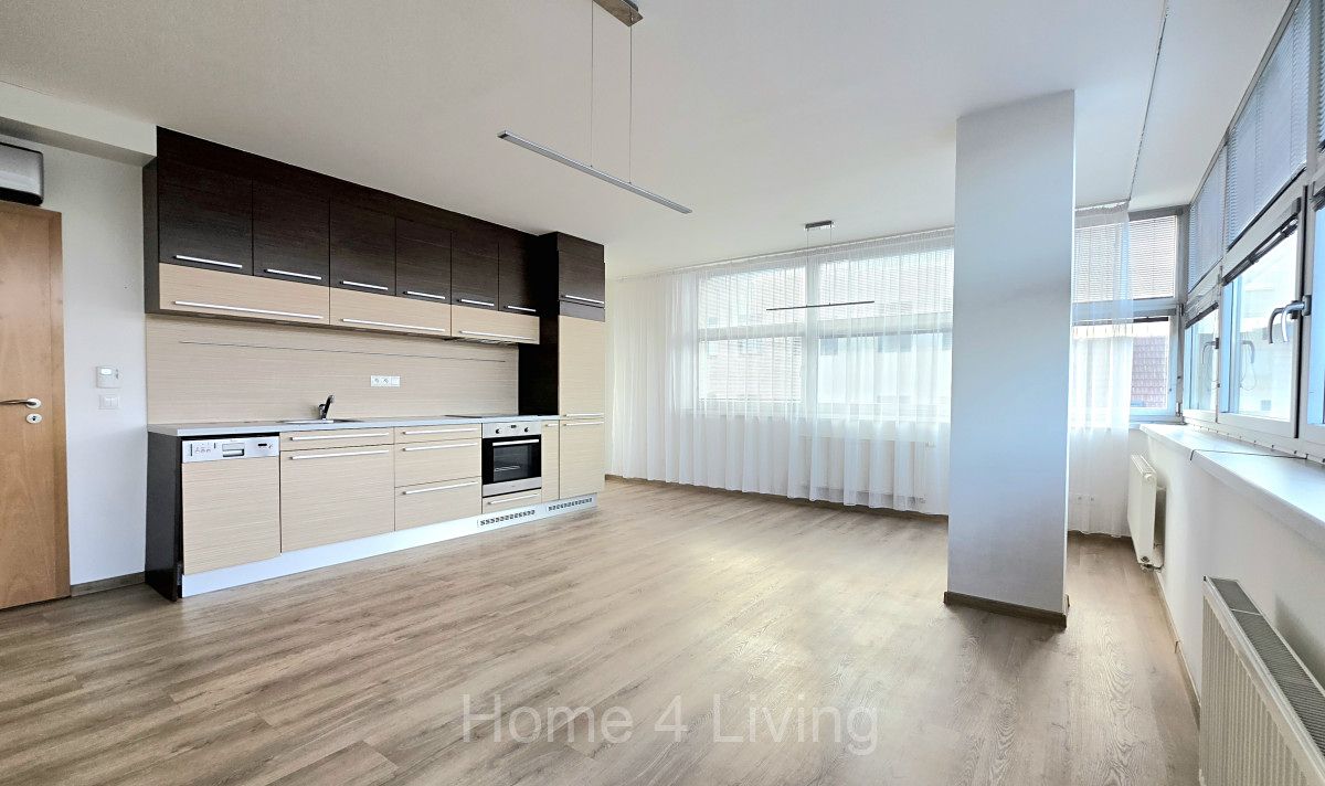 Pronájem bytu 2+kk 61 m²