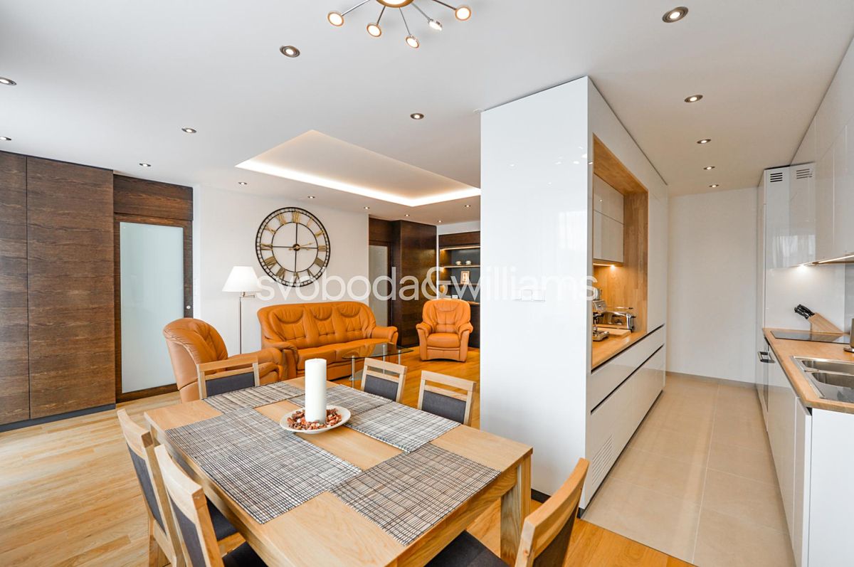Pronájem bytu 4+kk 140 m² – fotografie 5