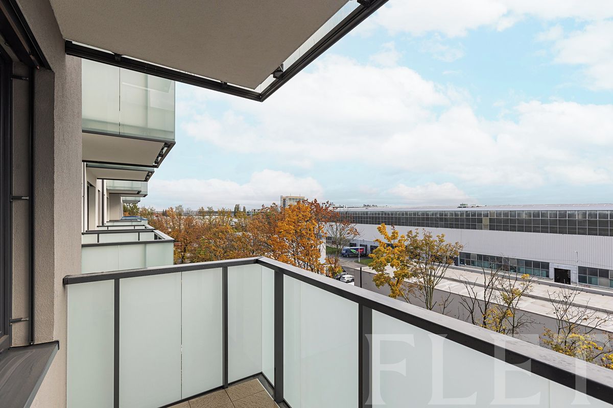 Pronájem bytu 2+kk 39 m² – fotografie 3