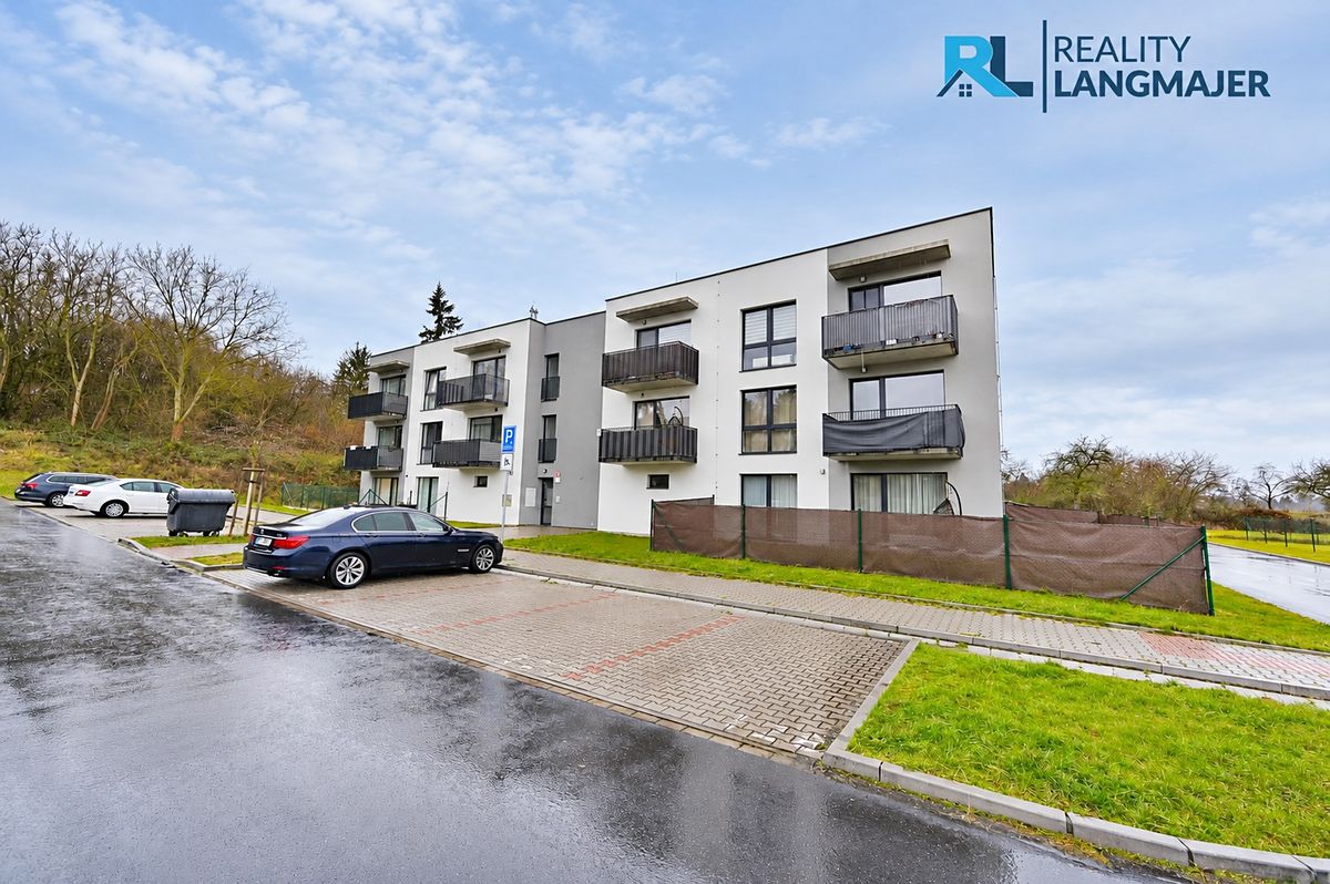 Pronájem bytu 1+kk 38 m², Plzeň – fotka 1 z 3