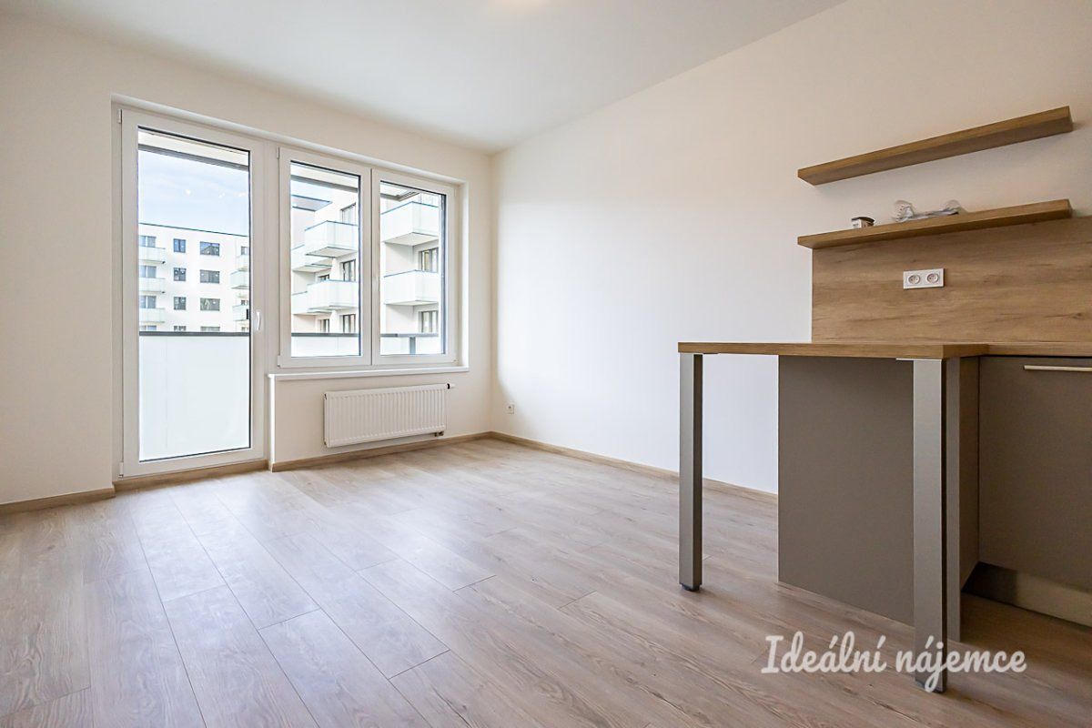 Pronájem bytu 2+kk 44 m²