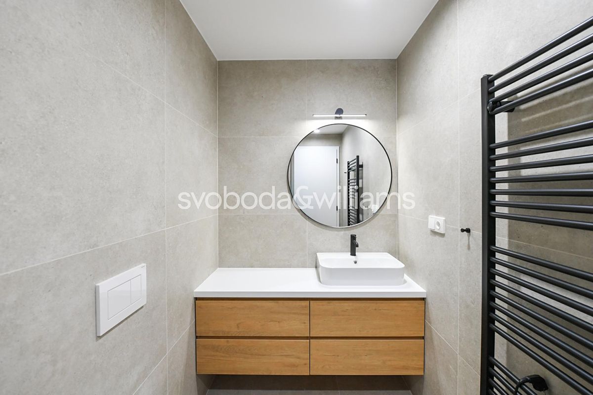 Pronájem bytu 1+kk 36 m² – fotografie 4