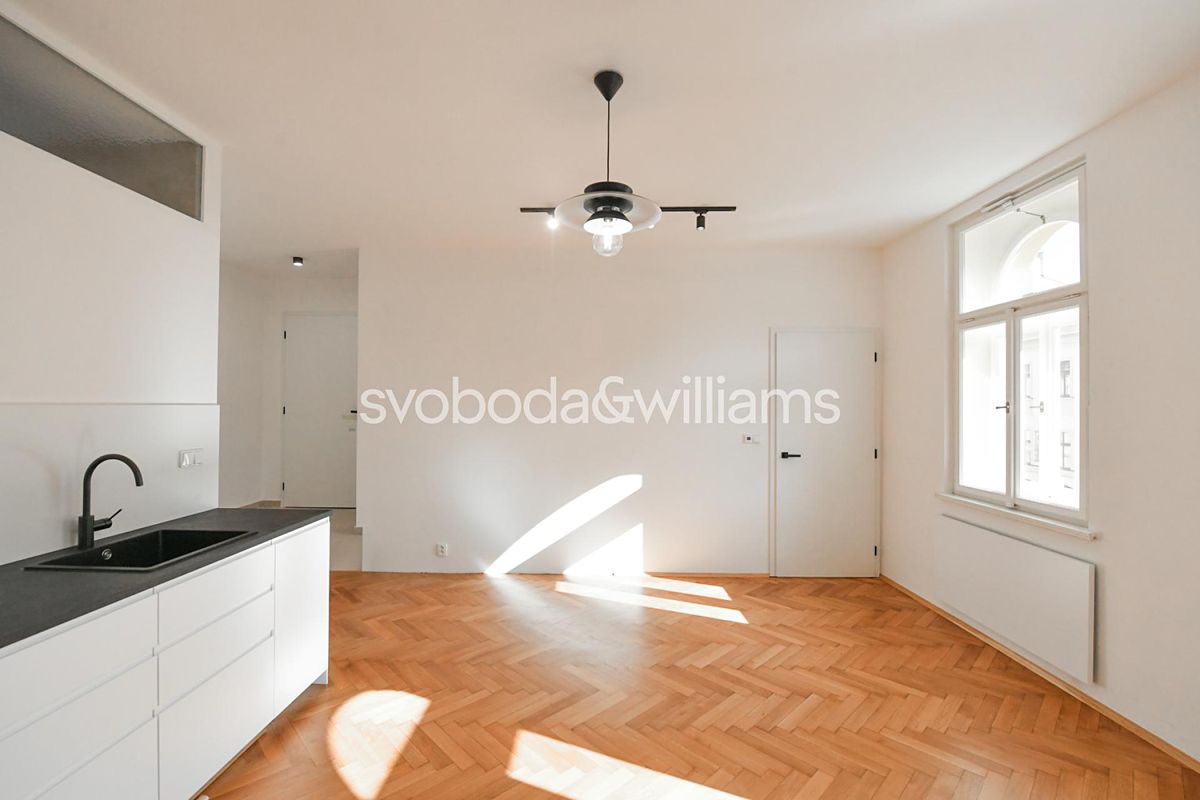 Pronájem bytu 2+kk 44 m² – fotografie 3