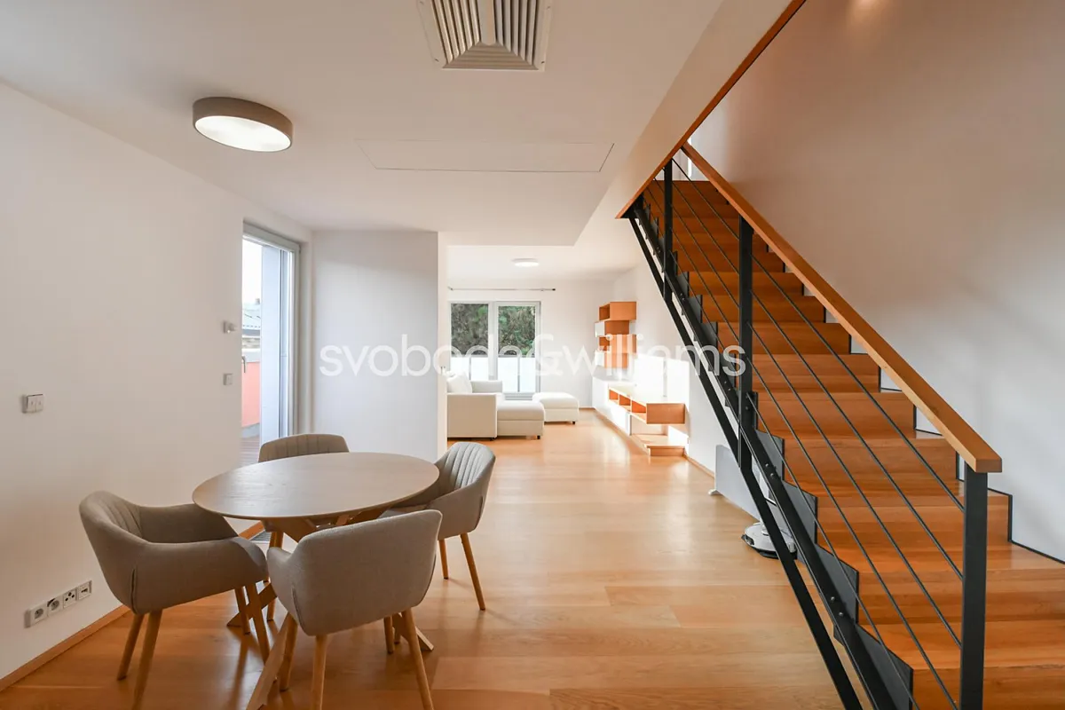 Pronájem bytu 3+kk 107 m²