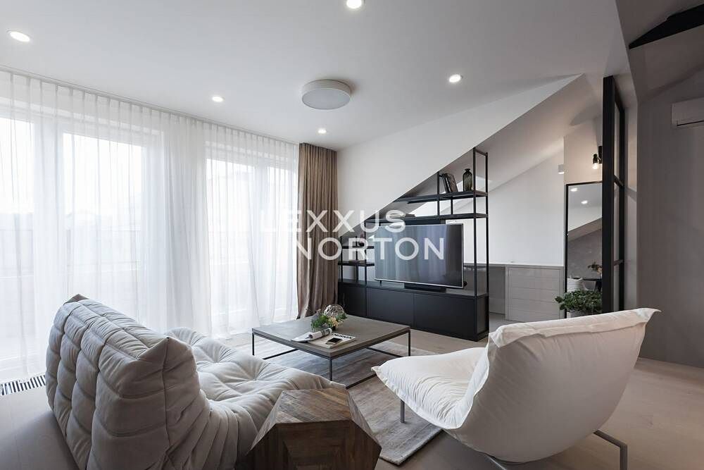 Pronájem bytu 3+kk 115 m² – fotografie 4