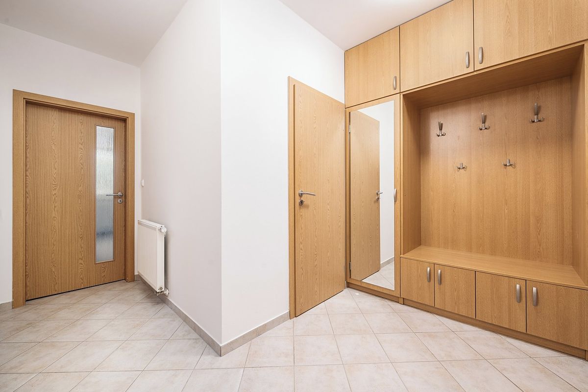 Pronájem bytu 2+kk 83 m² – fotografie 3