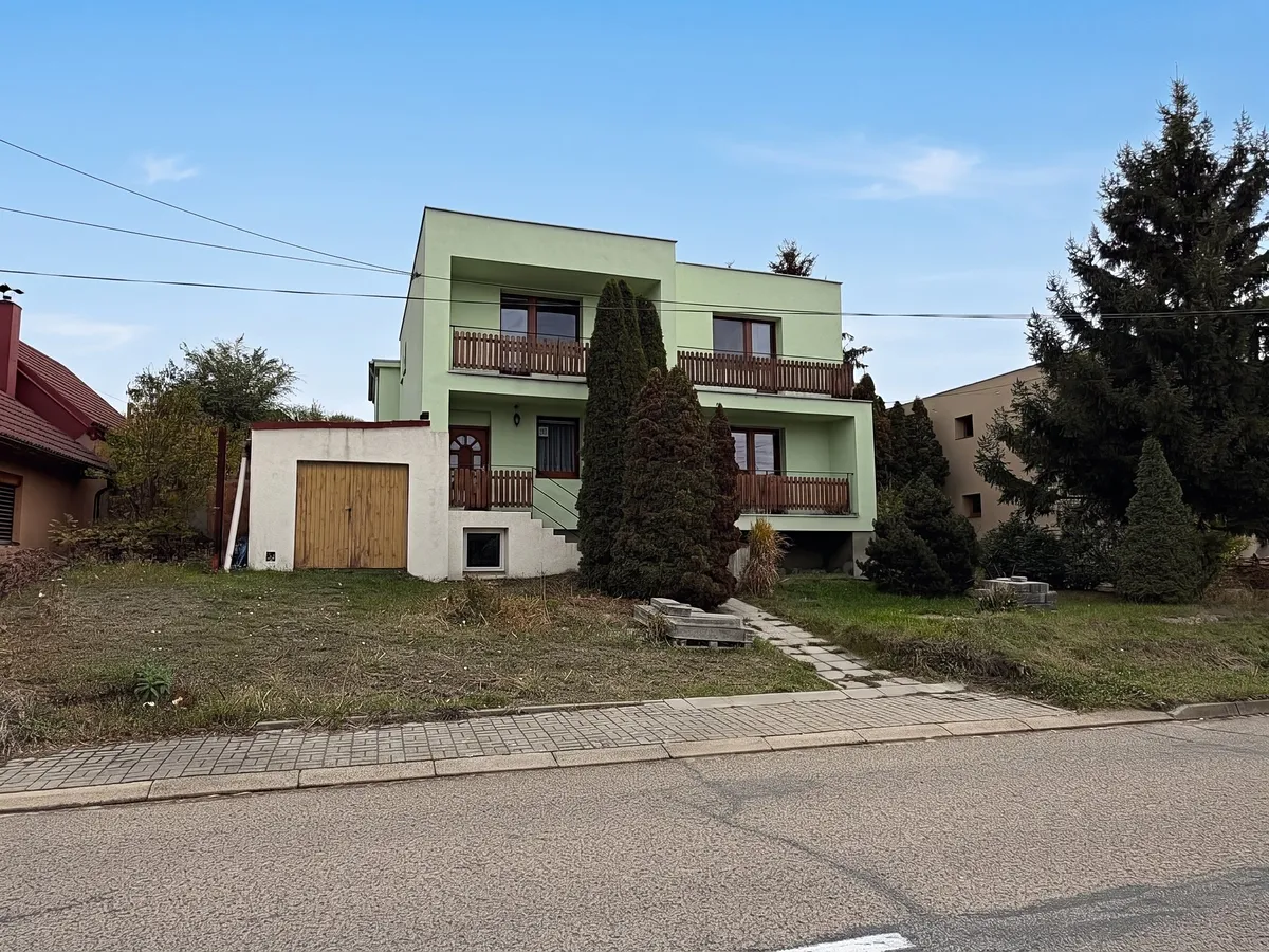 Prodej rodinného domu 160 m², pozemek 1124 m²