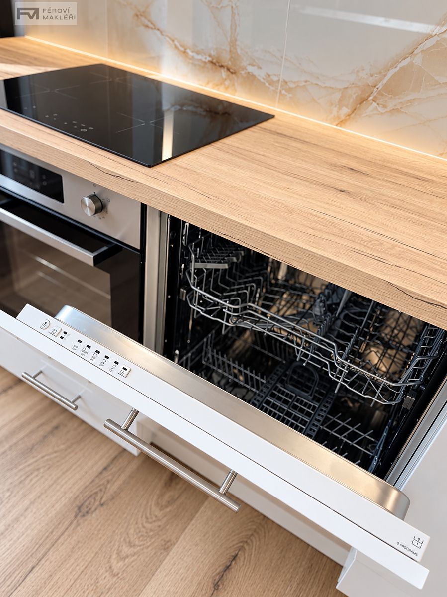 Pronájem bytu 2+1 45 m² – fotografie 4