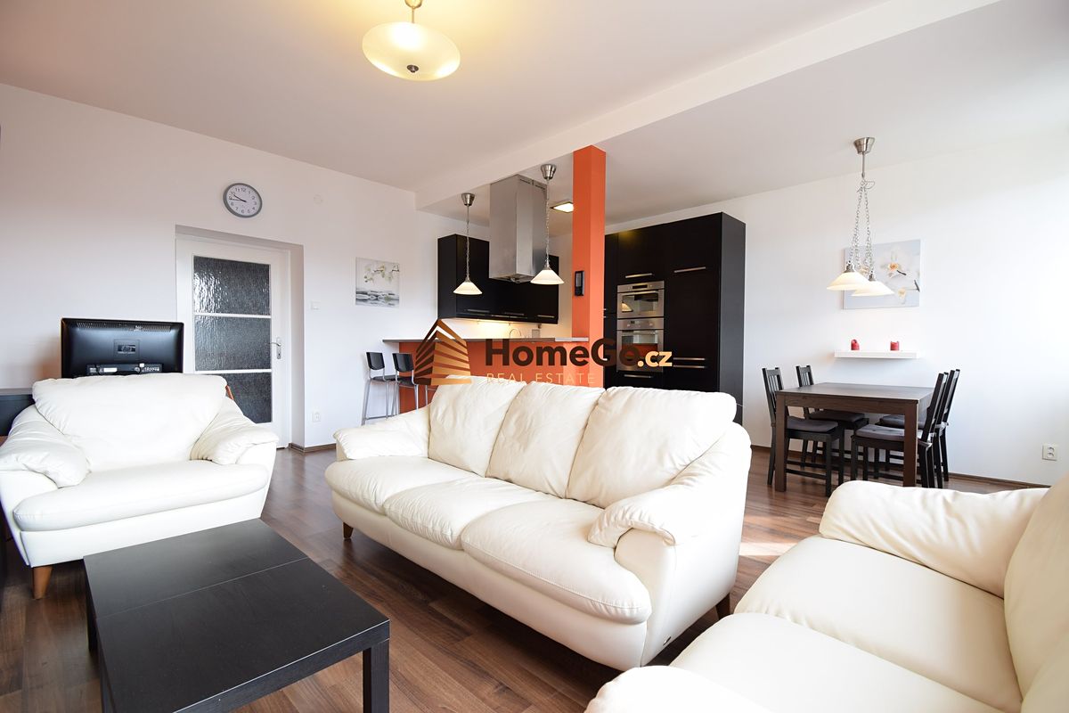Pronájem bytu 2+kk 79 m² – fotografie 3