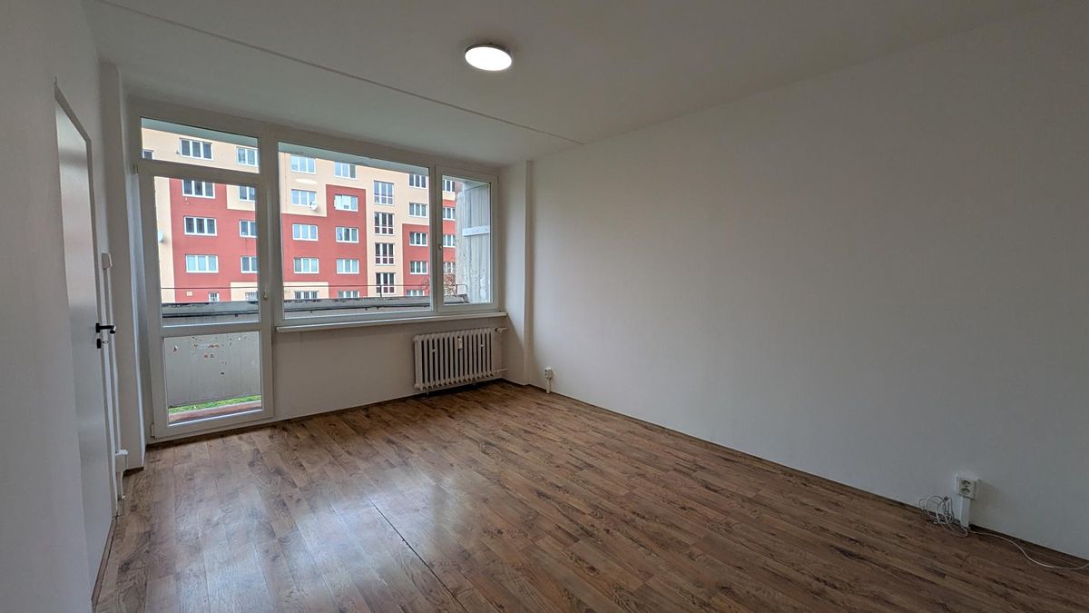 Pronájem bytu 3+1 63 m² – fotografie 3